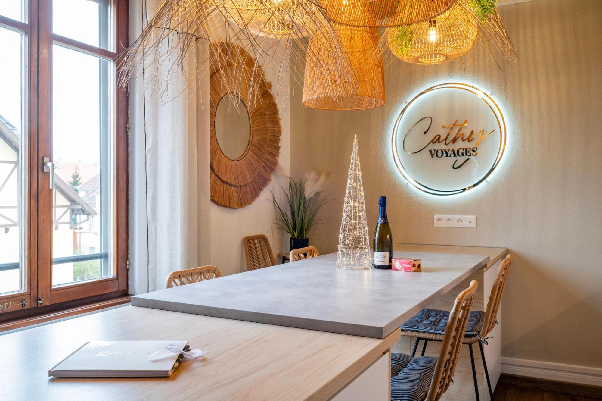 Lit Rond Tres Grand Et Confortable - Garage Possible Ou Parking Gratuit Rue - Gare 2 Min Et Ville 4 Min En Tram - Ciel Etoile - Netflix Videoprojecteur - Luxe Et Evasion 스트라스부르 외부 사진
