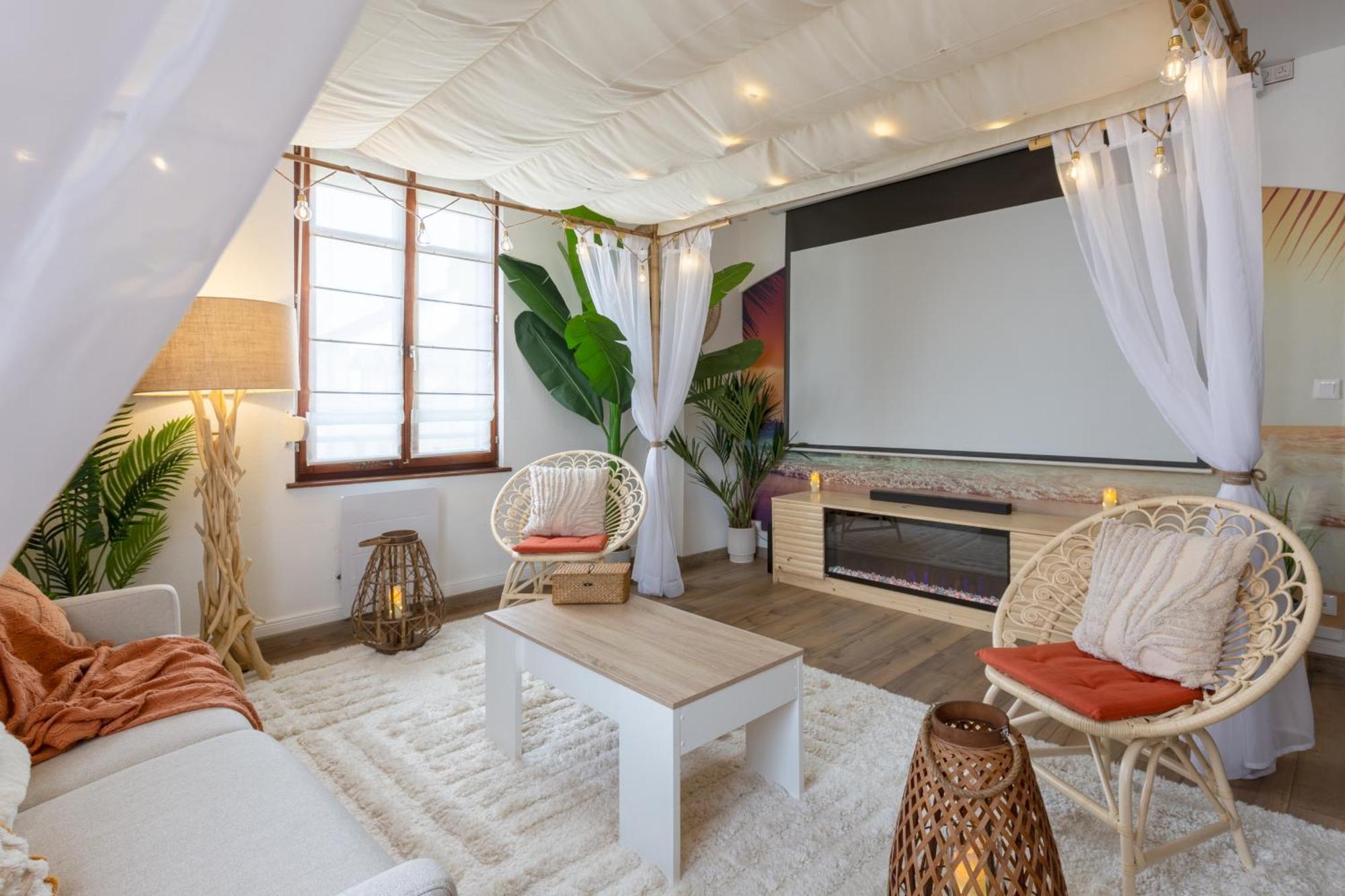Lit Rond Tres Grand Et Confortable - Garage Possible Ou Parking Gratuit Rue - Gare 2 Min Et Ville 4 Min En Tram - Ciel Etoile - Netflix Videoprojecteur - Luxe Et Evasion 스트라스부르 외부 사진